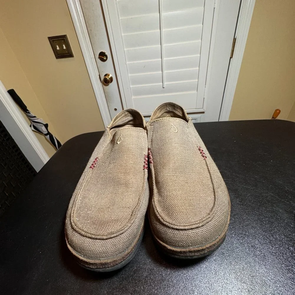 olukai size 10  moloa kapa green canvas comfort slipon loafer shoe